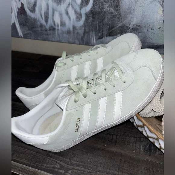 adidas Gazelle Women's Sneakers in White and Mint - Picture 3 of 11